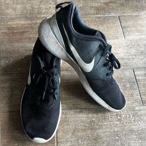 Nike Men's Roshe G Spikeless Golf Shoes